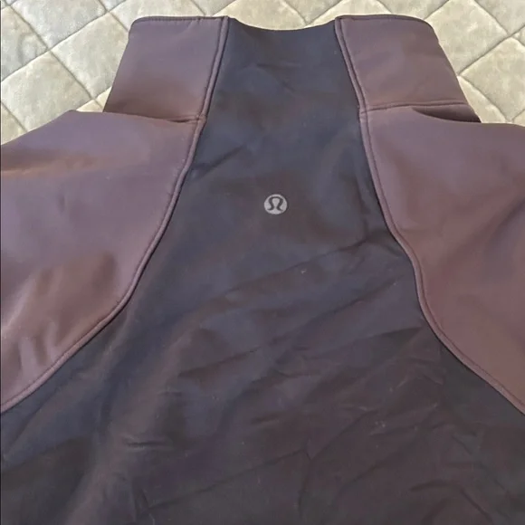 lululemon athletica Men's Black Quarter-Zip Jacket - Picture 2 of 2